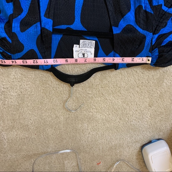 Vintage Flora Kung Silk Wrap Dress size 6 Petites - Picture 11 of 16